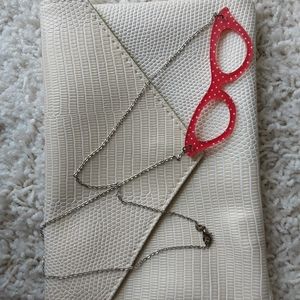 Eyeglass necklace